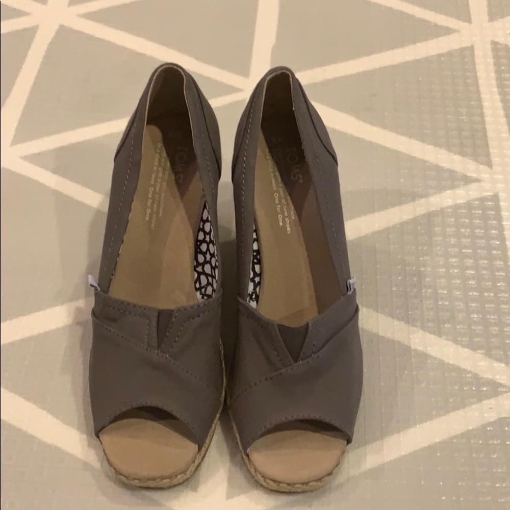 Toms Grey Wedges